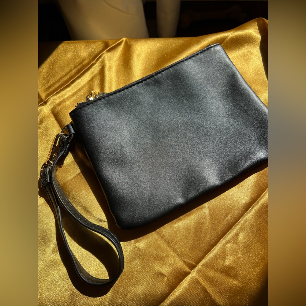 Steve Madden Wristlet Clutch BNWOT